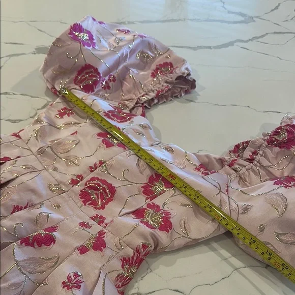 Vici Pink Bubble Mini Dress Marie Anne Floral Puff Sleeve - Picture 12 of 13